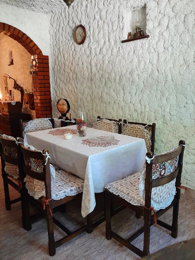 Sailor's Rustic House Holiday home Virpazar