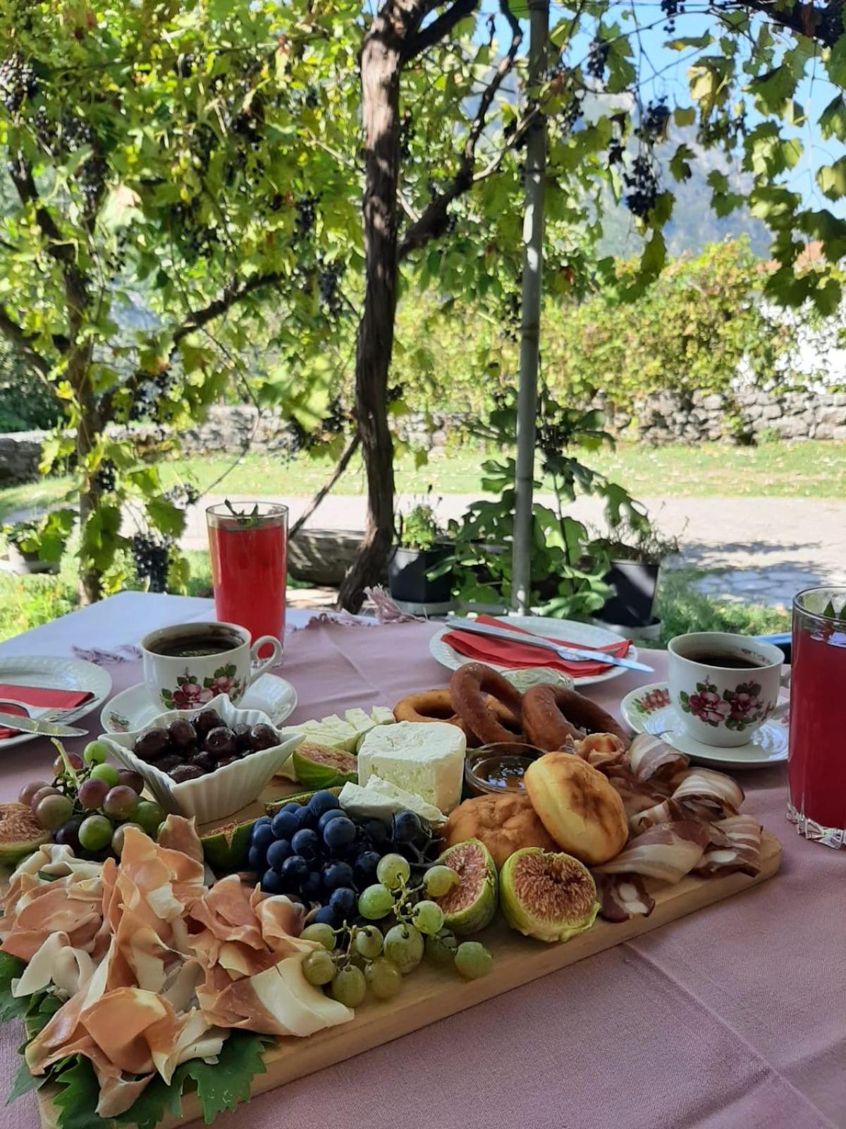 Sailor's Rustic House * Virpazar